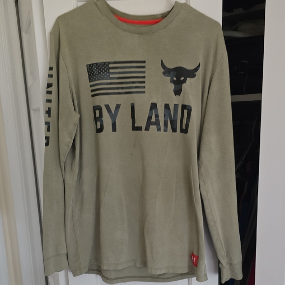 Under Armour Olive Green Long Sleeve Tee - Picture 1 of 3